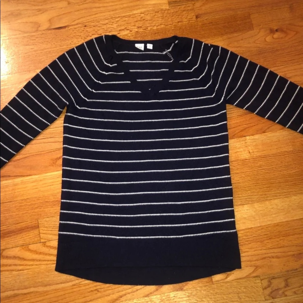 Blue and white stripped Gap sweater